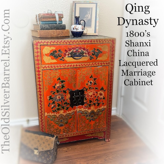 Chinese red lacquered marriage chest side table, Shanxi China, Qing dynasty, 1800’s Chinese, gilded side table, Asian camphor wood chest