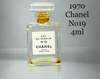Vintage Perfume Chanel No19 Vapouriser 50% Full 1970s - Etsy