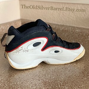 Fila Boy's Grant Hill 1 (Big Kid) White Navy Red 5 Big Kid M