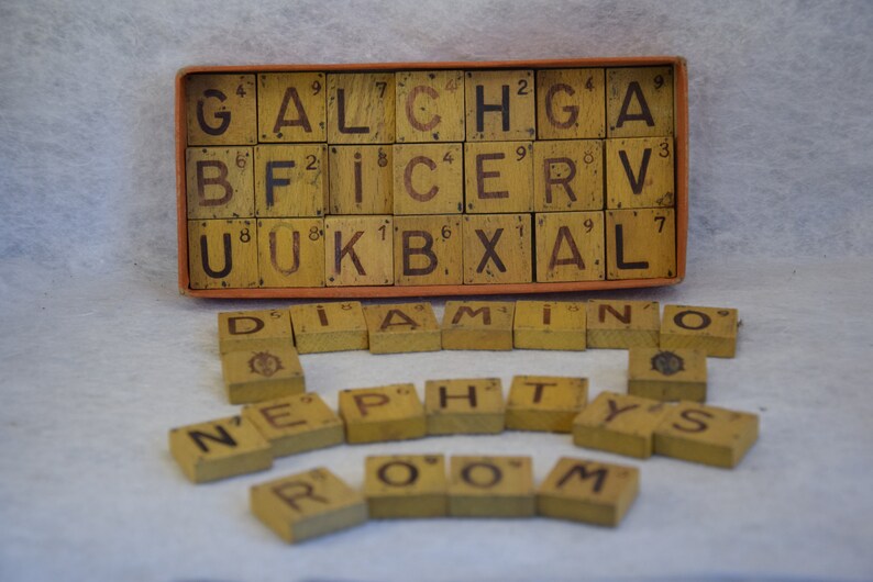 ancien jeu de cartes 5 lettres