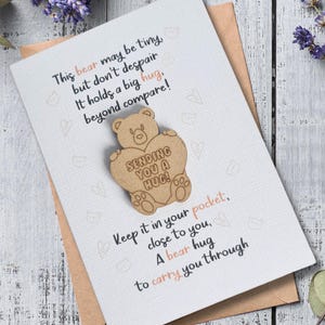 Envoyez un câlin, jeton câlin de poche, carte câlin d'ours, carte positive avec ours amovible, je pense à vous, carte anxiété, carte de temps difficile, lin A6