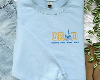 Pull à col rond unisexe brodé Château Disney | Pull Disney World |  Disneyland