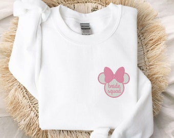 Felpa girocollo Minnie Bride Squad ricamata / Regalo nuziale / Addio al nubilato / Matrimonio Disney