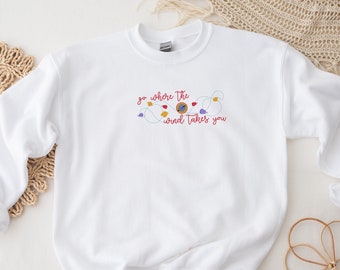 ポカホンタス刺繍入りスウェットシャツ | ディズニー風クルーネック