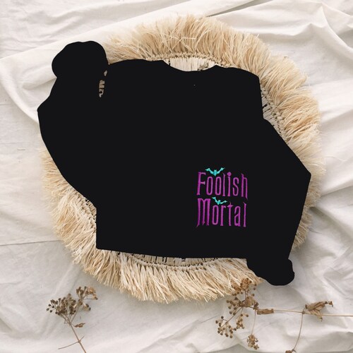 Geborduurde unisex sweater met ronde hals en afbeelding van een dwaas sterveling | Trui met ronde hals van Disney World | Disneyland-trui | Haunted Mansion | Halloween-trui