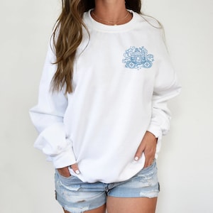 Geborduurd Cinderella Carriage-sweater met ronde hals | Assepoester ronde hals | Cadeau voor haar | Disneyworld-shirt | Cadeau voor moeder