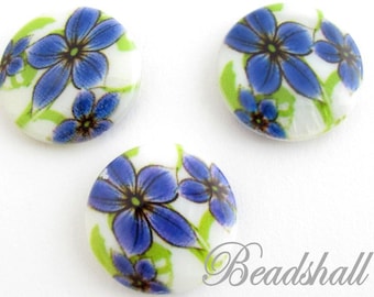 4 Perlmuttperlen 20 mm Blumenmuster blau