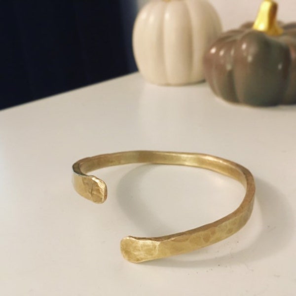 Geometric Brass Bangle- Raw Brass Bracelet // Hammered Gold Bangle // Blacksmith Jewelry