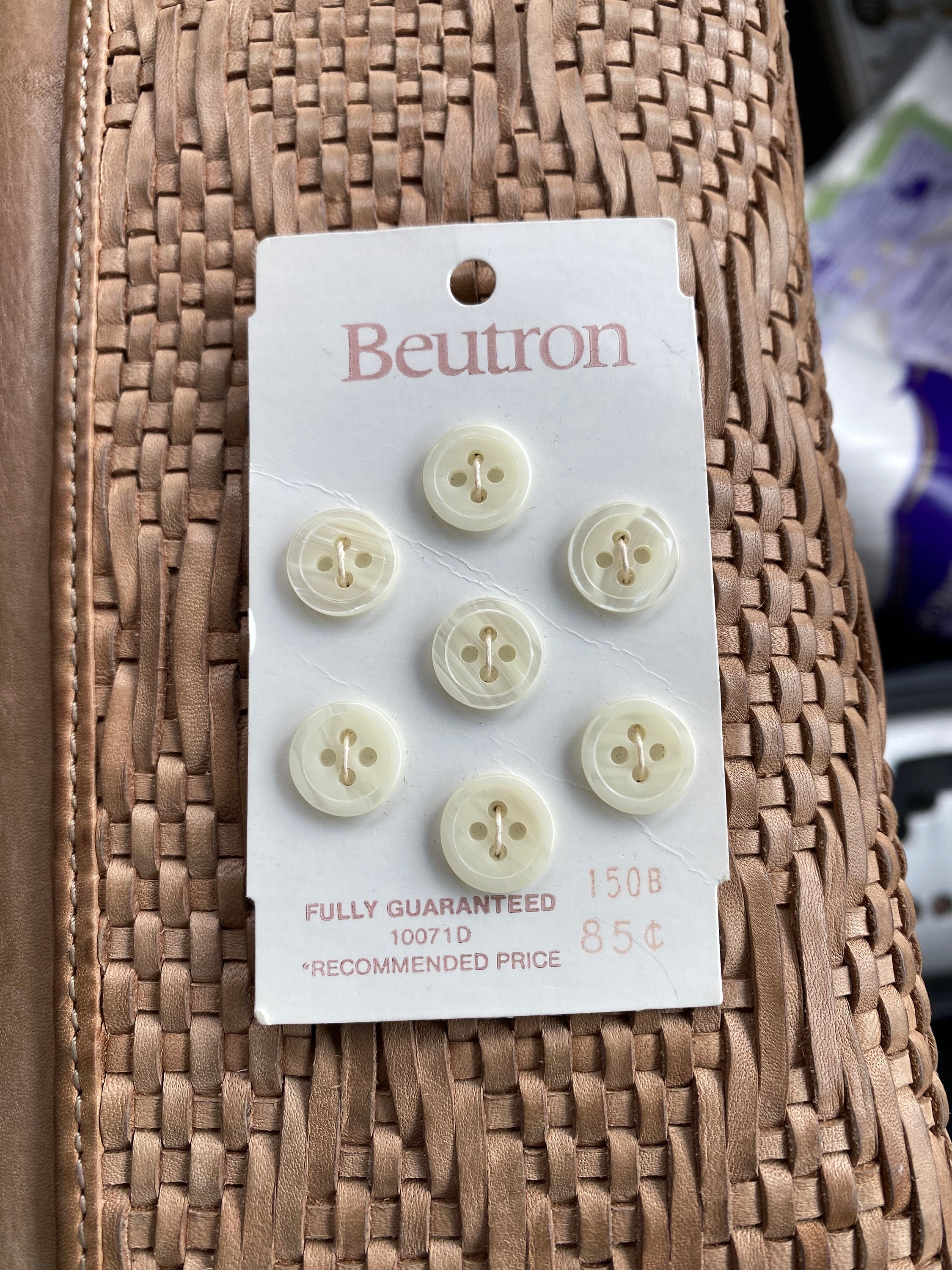 Beutron Sky Blue 11mm Buttons on Original Card Beutron Sky Blue 11mm Buttons on Original Card