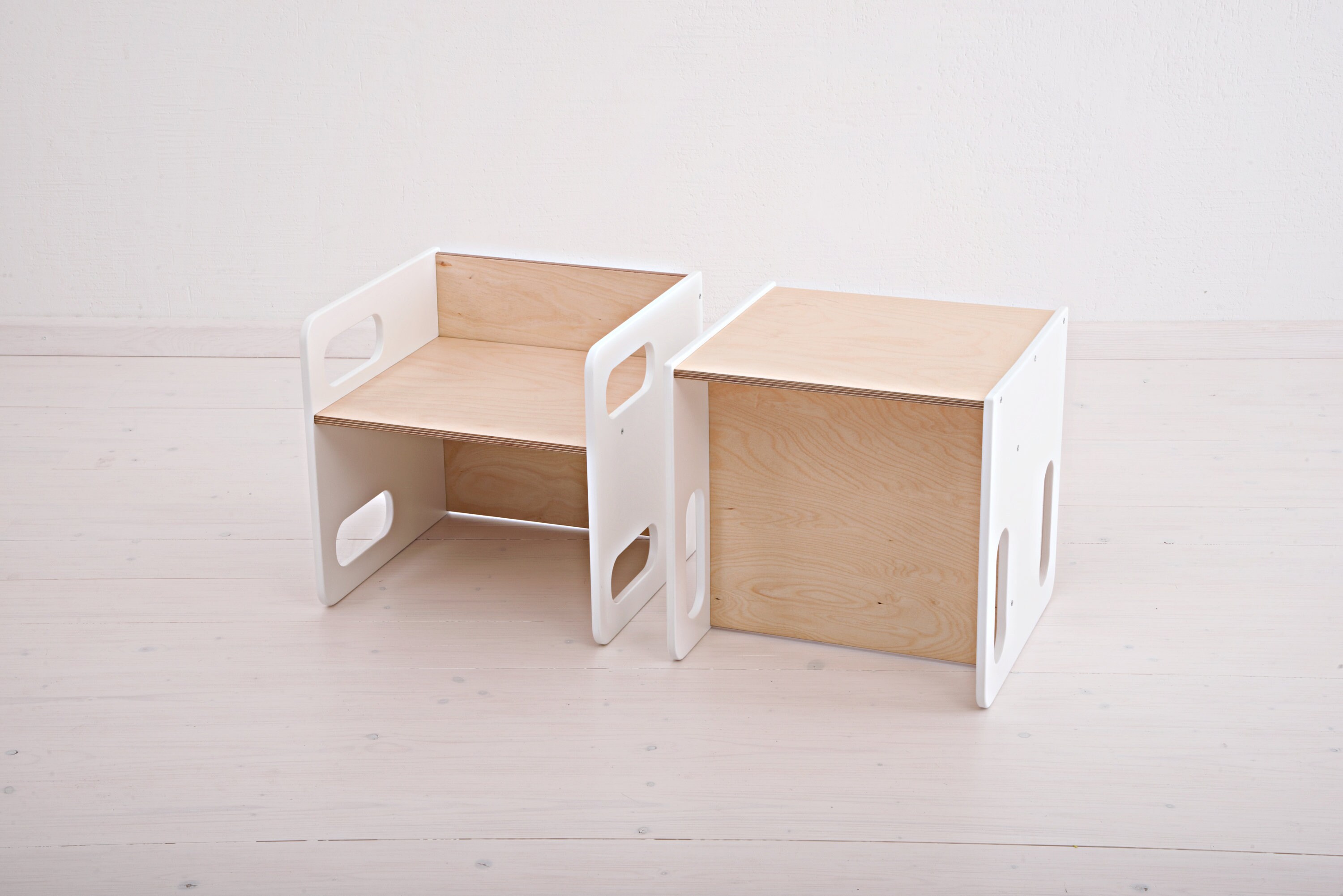White cube 2025 chair