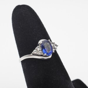 Vintage Blue Sapphire With Diamonds 10K Solid White Gold Ladies Ring, Size 6.75, Classy Accent Diamonds