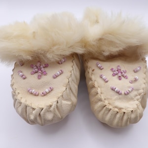 SUPER NICE Vintage 1940s Child&#39;s Beaded Leather Moccasins with Original Box