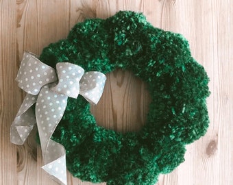 Medium Pom Wreath