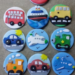 2d eetbare fondant auto/ trein/ bus/ vliegtuig / boot / leeftijdscupcaketoppers Veganistisch
