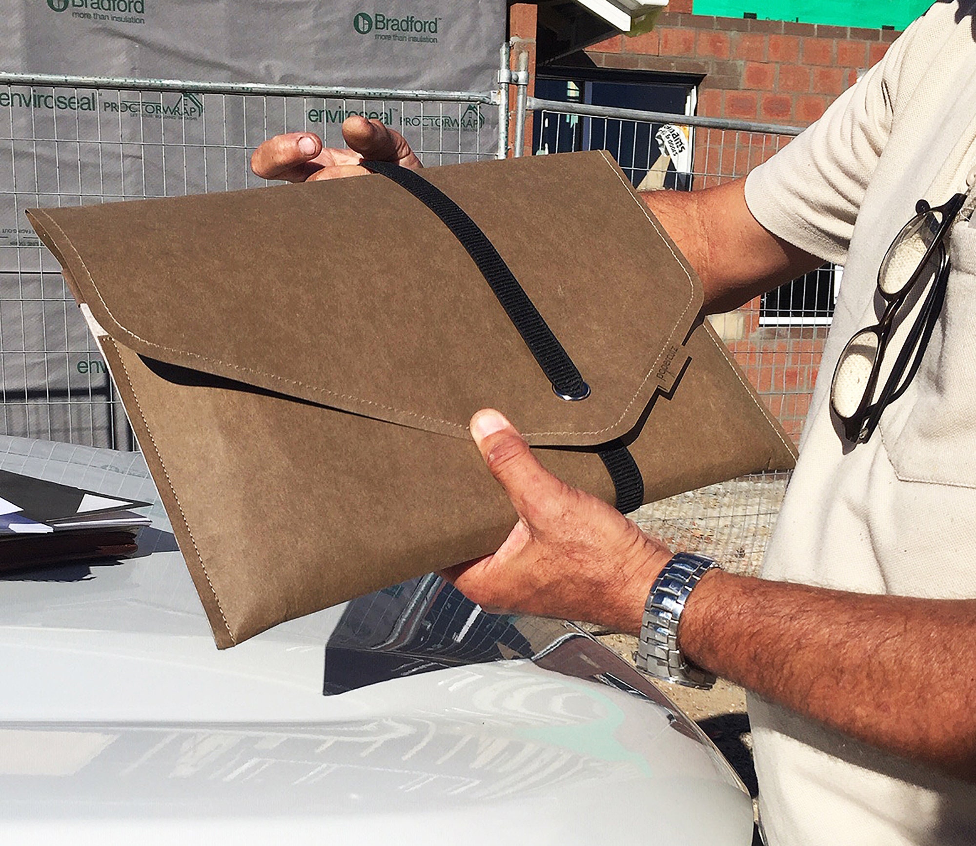 minimalist laptop sleeve