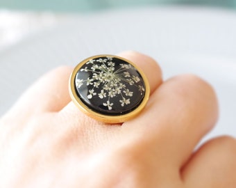 Oriental Dried Flower Ring, Queen Anne's Lace Flowers, Adjustable Ring, Gift Jewelry, Birthday Anniversary gift for her, Mothers day