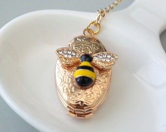 Locket Necklace. Bee Necklace, Vintage Charm Pendant,4 photos inside, Birthday Anniversary gift for her.