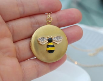Locket Necklace. Bee Necklace, Vintage Charm Pendant,2 photos inside, Birthday Anniversary gift for her.