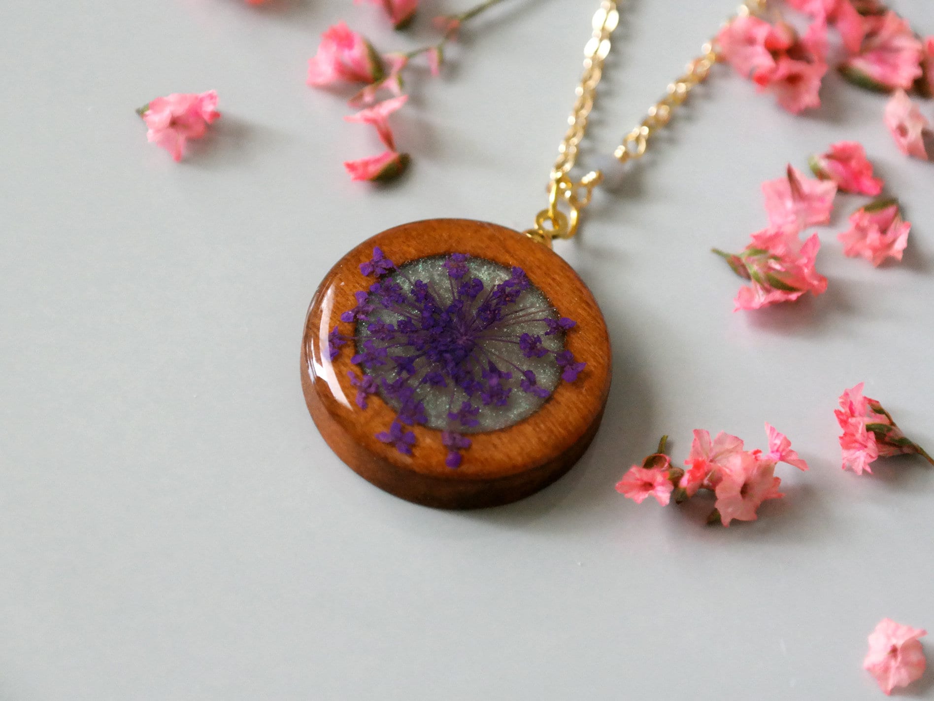 Resin Necklace, Pressed Flower Jewelry, Queen Annes Lace