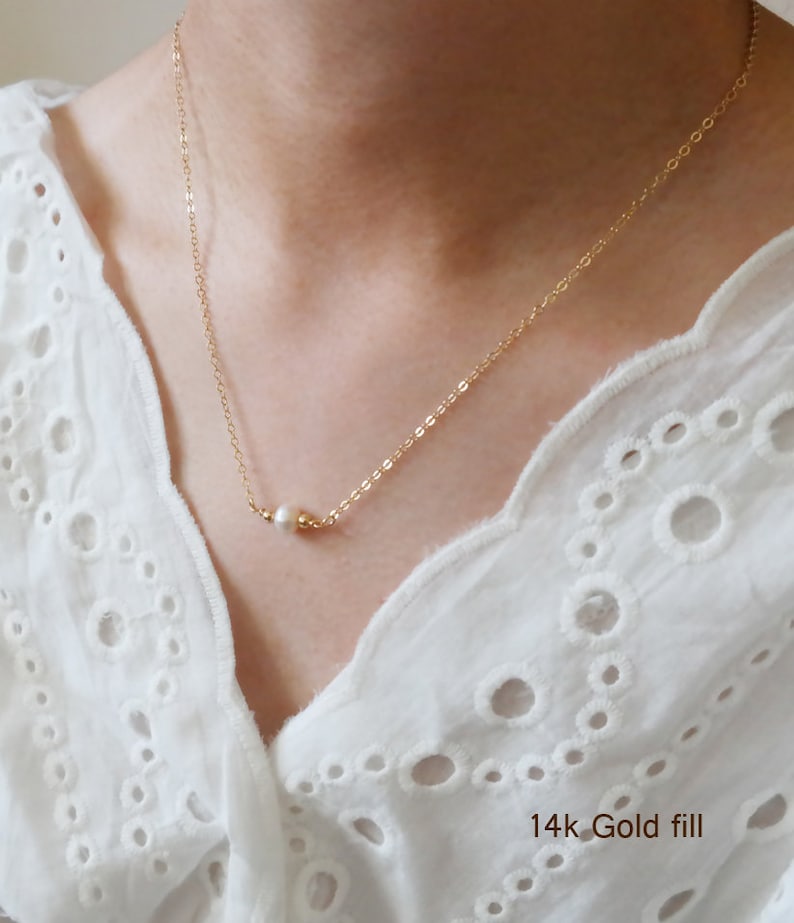 Natural Shaped White Peach Color Dainty Necklace Wedding Gifts For Women Jewelry 14k Gold Fill Chain Freshwater Pearls Necklace