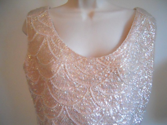 Vintage 1950's Peach Beaded Shell ~  1950's Fancy… - image 4