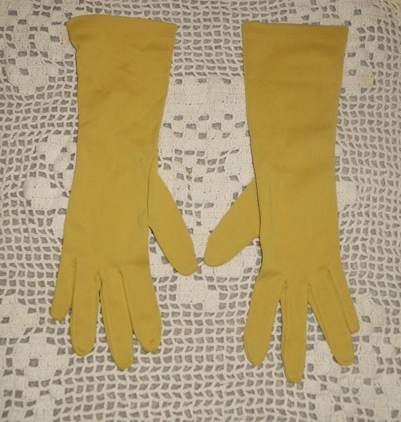 Vintage 1960's Gloves~ Kayser Magic Motion Gloves 