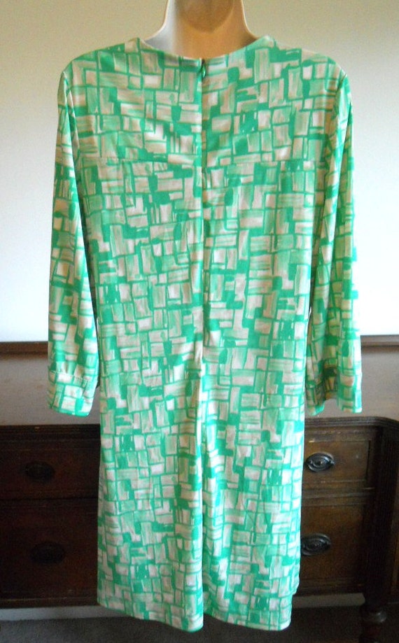 Vintage 1970's Green Dress ~ Retro Chic Dress ~ G… - image 5