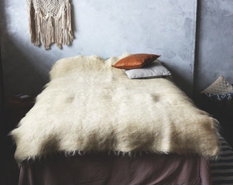 White Wool Blanket: Weighted Blanket, 100% Pure Wool Blanket