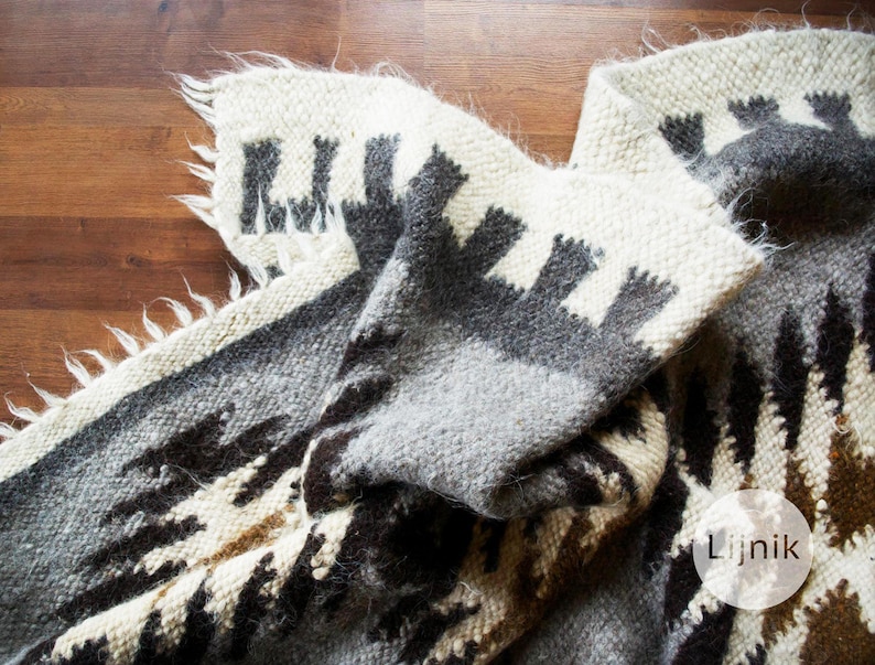 Throw. Wool throw. Chunky knit throw. Wool blanket. Vintage wool blanket. Gift for mom. Knitted blanket. Fathers day gift image 8