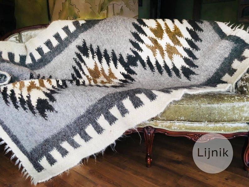 Throw. Wool throw. Chunky knit throw. Wool blanket. Vintage wool blanket. Gift for mom. Knitted blanket. Fathers day gift image 5