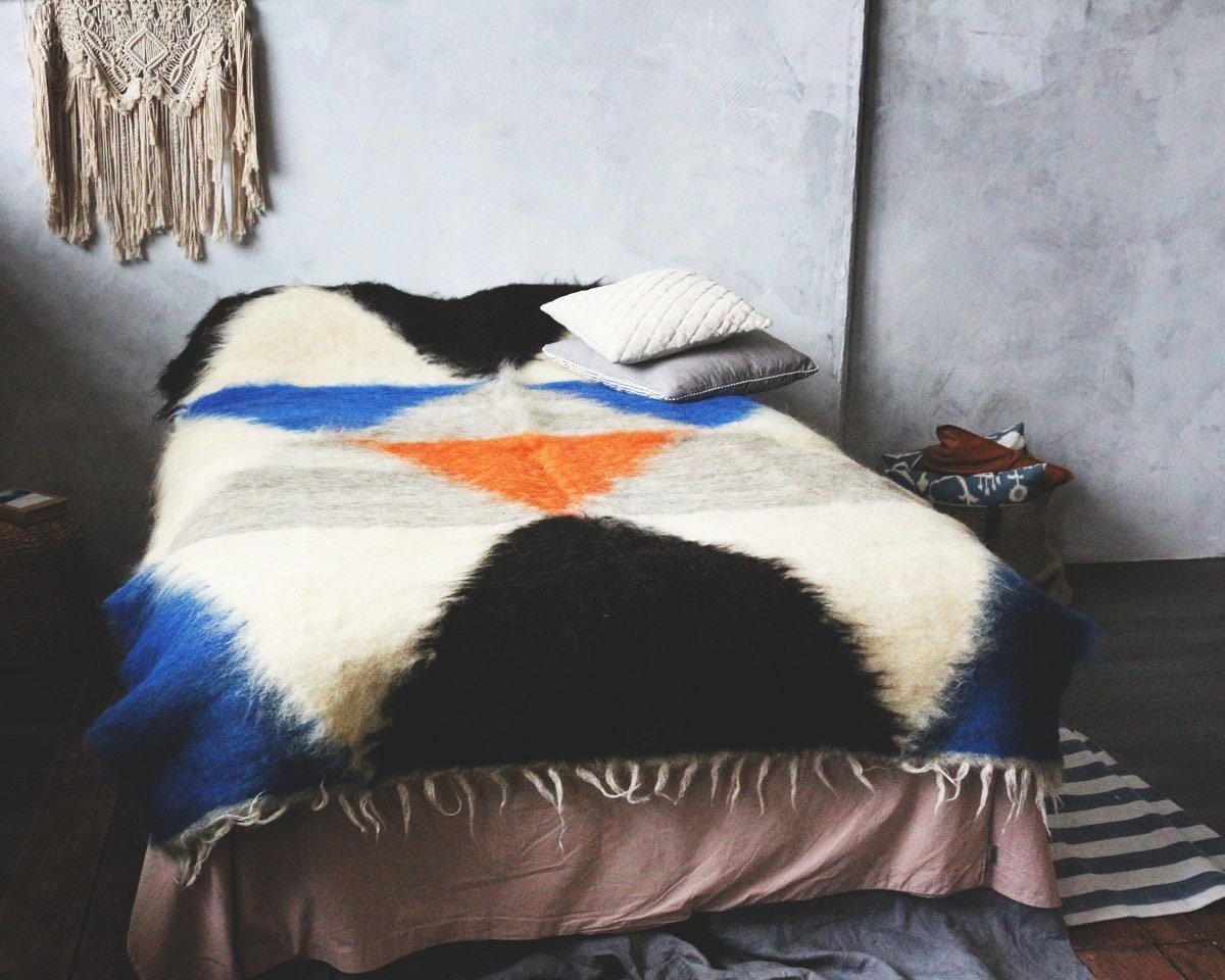 Spotlight Koo Weighted Blanket Review
