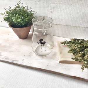 Vintage Franse cruche Pichet Carafe Cheval noir POSTILLON decor bistro bar Oud glazen servies