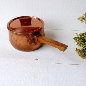 Casseruola vintage in rame vecchio francese OLD SHABBY Pentola in rame francese antica dalla Francia, arredamento rustico country