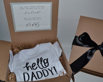 Pregnancy Announcement Onesie® You're going to be a daddy, Hello Daddy Pregnancy Announcement, Father's day pregnancy announcement