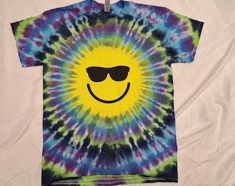 BOHO  Hippie Smiley Face Tie Dye T Shirt