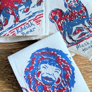 Set of 3 Post WWII Alaska Souvenir Inuit Sled Dog Igloo Kodiak Bear Rustic Linen Cocktail Napkins 2 Color Screen Print Americana Cabin Decor