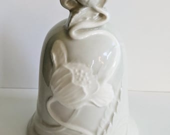 Takahashi San Francisco 1980 Art Nouveau Porcelain Bell from the Dew Design Collection Floral Excellent Condition Made in Japan