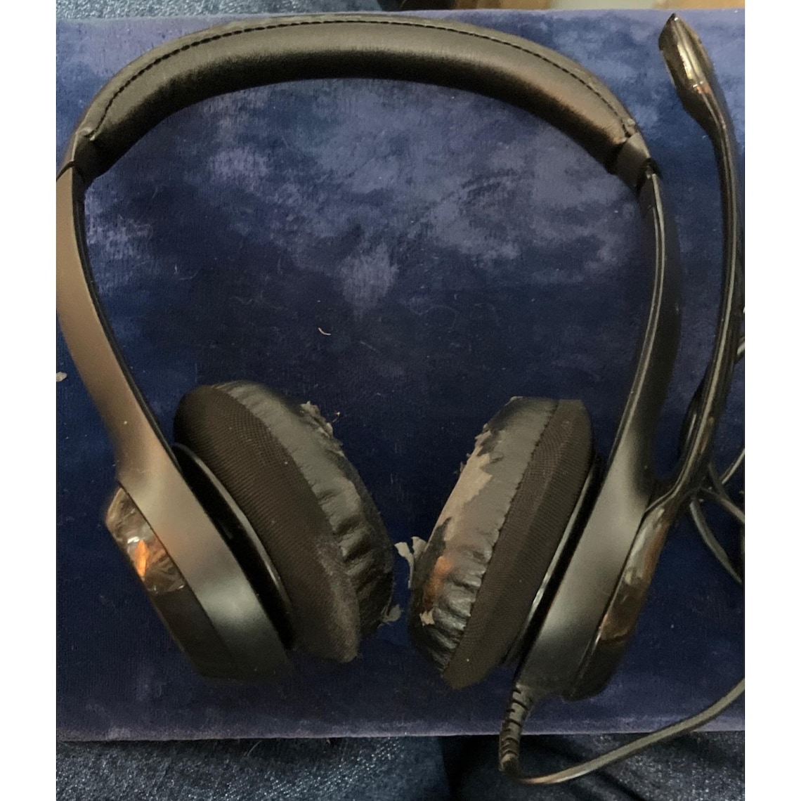 Logitech USB Over-Ear Headset With Microphone, foto 2 di 3