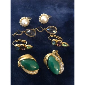 Vintage Clip-On Earrings Set: Pearl Gemstone & Gold-Tone Accents