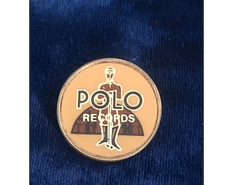 Pin de solapa esmaltado vintage de Polo Records UK con reverso dorado.