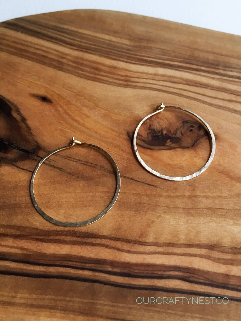 Hammered ROUND HOOPS, GOLD Earrings, Hammered Wire, Minimalist Jewelry, Ear Wire, Gift for Her, 1 inch hoop, Modern Earrings, Hobo Hoops image 4