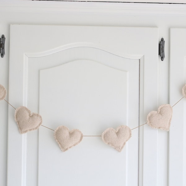 Valentine's Heart Garland, Mantel Decor, Vintage Valentine's Decor, Natural Heart Chain, Garlands for Valentine's Day, Valentine's Gifts