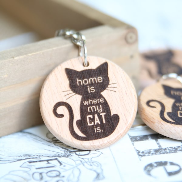 Wood Cat Keychain, Small Keychain, Gift for Her,Gift for Cat Lover
