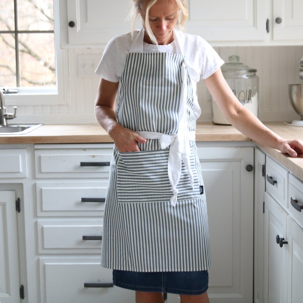 Blue Striped Apron, Farmhouse Apron, Christmas Apron, Christmas Gift, Gift for Her, Farmhouse Style Apron, Striped Apron