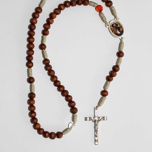 María untier de nudos Rosario hecho de madera natural Nuestra Señora Deshacer de Nudos