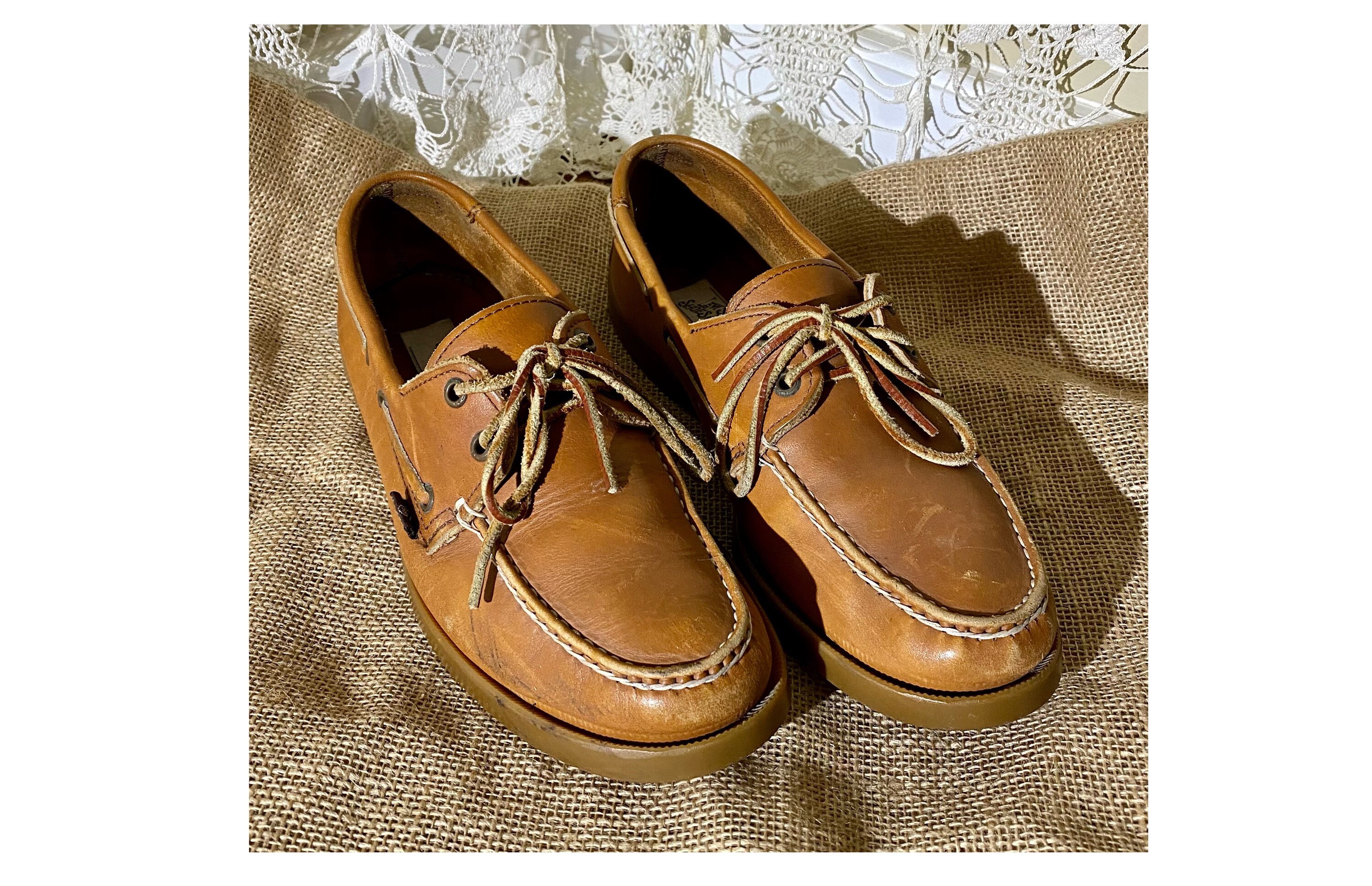 levis moccasins