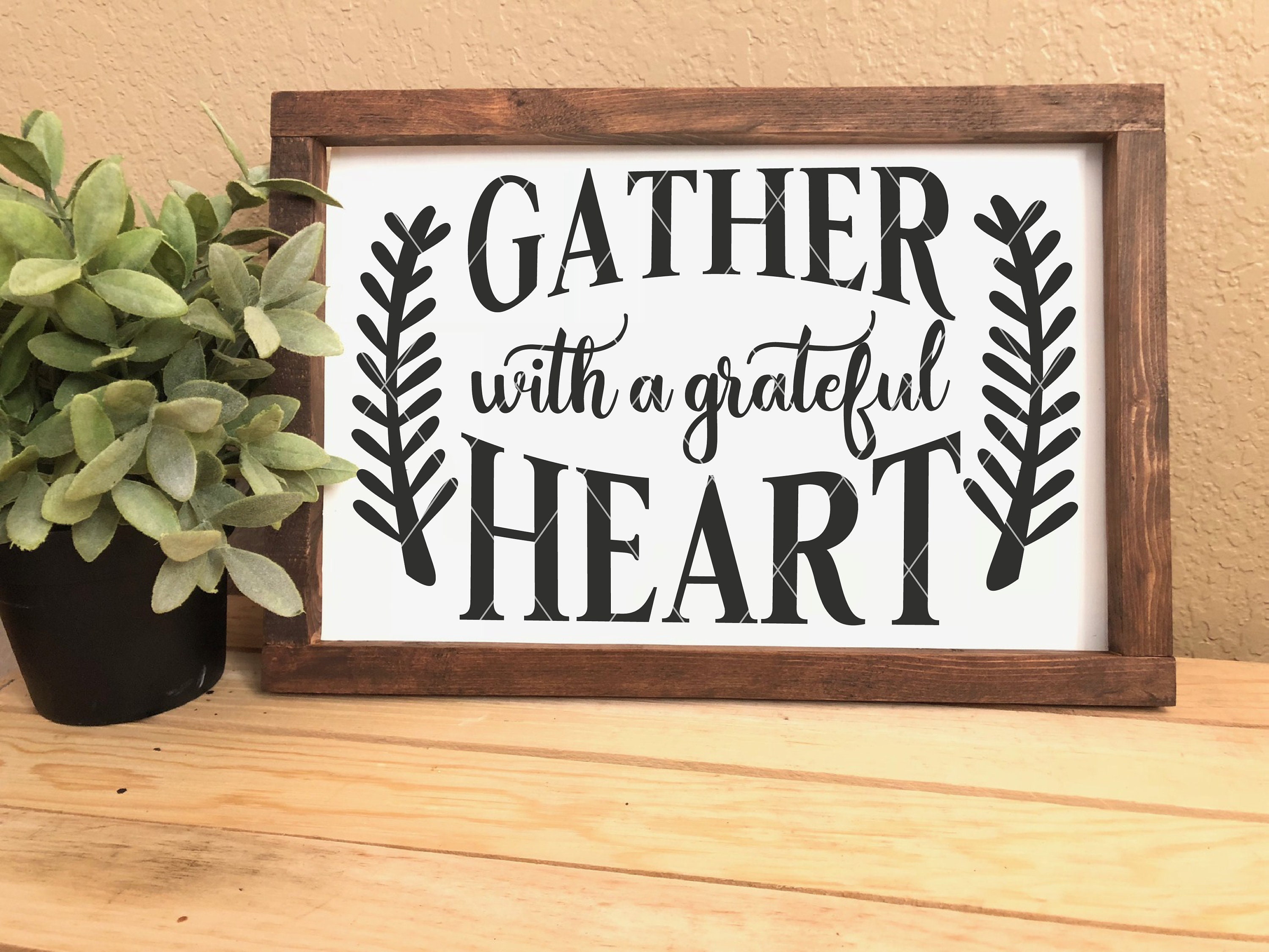 Make beautiful Frame by Cricut for Thanksgiving