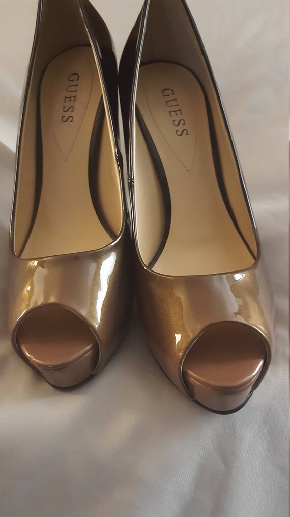 Beautiful Guess Platform Pumps - image 4