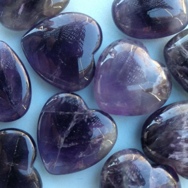 Piedra preciosa de corazón de amatista Corazón de cristal de amatista