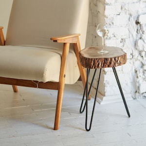 Kleiner Beistelltisch, Nussbaum Couchtisch, Holz beistelltisch, rustikaler Couchtisch, End Couchtisch, Moderner Haarnadel Tisch, Mid-Century Tisch